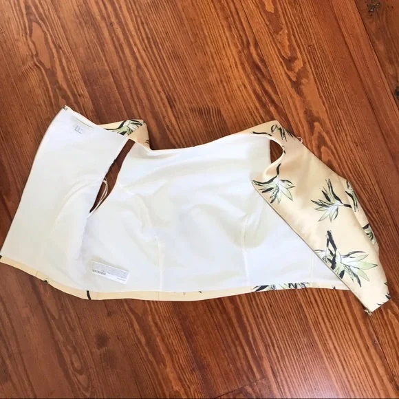 Forever21 Plus Yellow Birds of Paradise Palm Sleeveless Crop Top - Picture 5 of 6